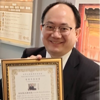 何玲青