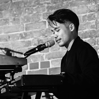Dennis Chung 鐘崇豪