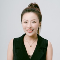 張玲琪 (Kiki Chang)