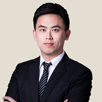 Moz Yen （顏啟修）