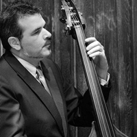 Brian Alexander (張搏恩)