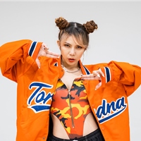 NIKE老師 aka 7Ling