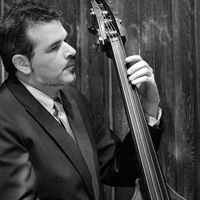 Brian Alexander (張搏恩)