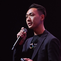 Moderator-Sebastian Chen 