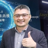 VIVERSE業務發展 資深處長 蔣官廷 Roy Chiang