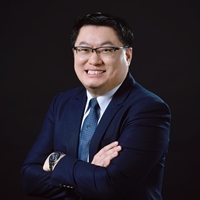 劉育誠 (小劉老師)