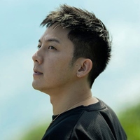 小林賢伍 Kengo Kobayashi