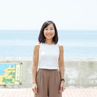 歐陽藹寧 Aining Ouyang