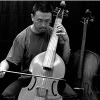 演奏家：王年愷