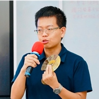 大頭老師(史庭鈞)