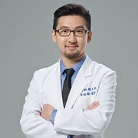 蔡騏駿醫師