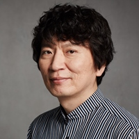 趙容新（CHO Yong-shin）