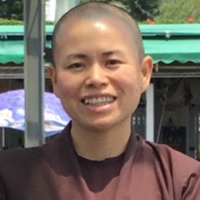 東海月 Sr. Dong Hai (Trang Dong Hai)