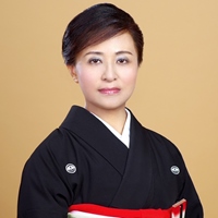 春扇雅雀