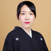 春扇舞和