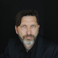 馬雷克・圖申斯基 Marek TUSZYNSKI