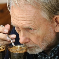 肯尼斯．戴維茲（Kenneth Davids）