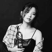 梁軒 Chloé Liang