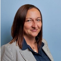 卡洛琳(Caroline Flammer)