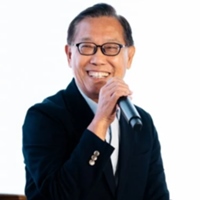 殷 生 博士 Charlie In