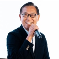 殷 生 博士 Charlie In