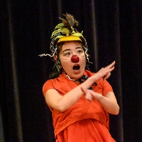 謝卉君（小花）