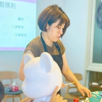 靜靜老師 