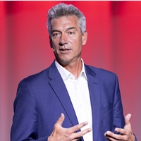 Christian Häuselmann (克里斯蒂安·豪澤爾曼)