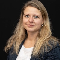 Dr. Juliane Honisch