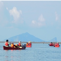 小河生活獨木舟