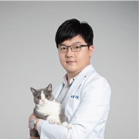 王嶽 獸醫師
