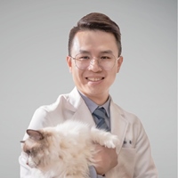 黃硯庭 獸醫師