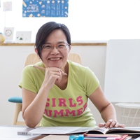 謝明芳(月亮老師)