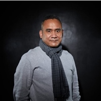 海樂彌．飛達 Helmi Fita 