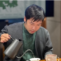 荼公子 Han-Yi 韓奕
