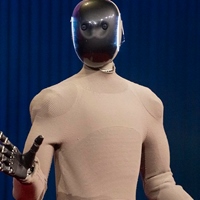 Global TED 2025- 重新想像的人性開場 Host /Neo/