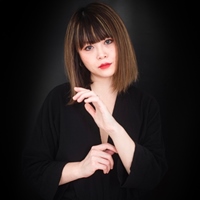 鍾欣縈 Helen