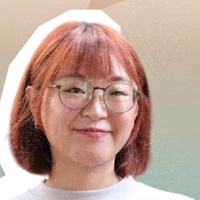 潘育欣