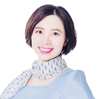王文足 Zoe Wang