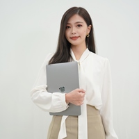 Ina Wang（王怡婷）