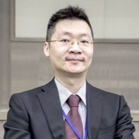 施博士