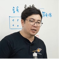 趙泊幃 (趙奕) 老師