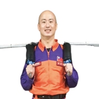 黃稟雄