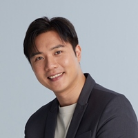 羅鈞鴻（小虎老師）