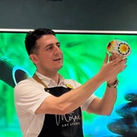 哈龍（Halil Cizmeci）