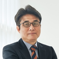 金弘準 KIM Hong-Joon