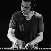 Pierre Hujoel (胡月)