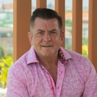 Chris Howard 克里斯・霍華德