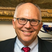 羅伯特・楚奧格（Dr. Robert Truog）