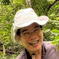 D.忠孝東路有條大灣河道 /  梁蔭民